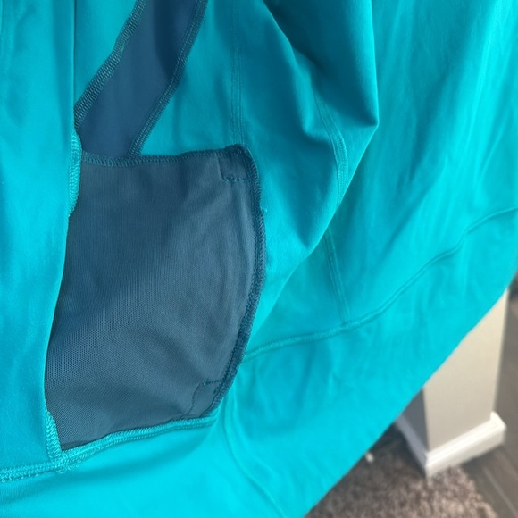 Lululemon Stride Hooded Full Zip Jacket Teal/Blue size 6 Long Sleeve Hoodie - Picture 9 of 9